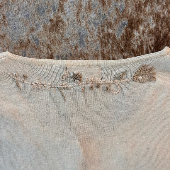 Icelandic Design Button Front Pattern Cardigan - Picture 7 of 9